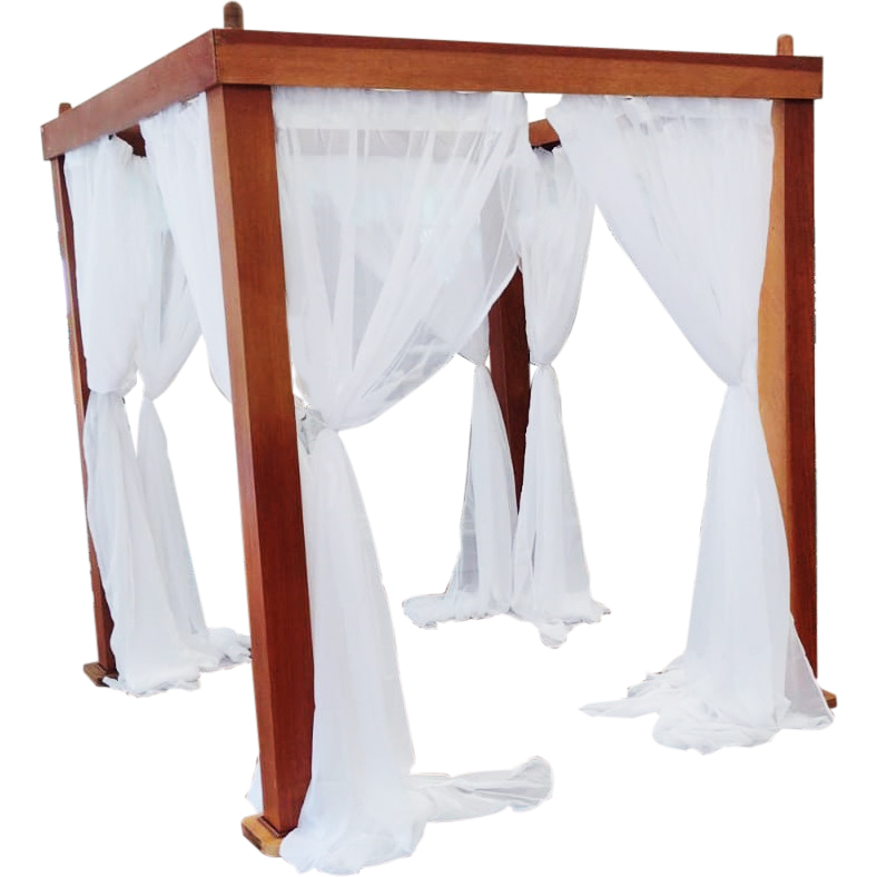 gazebo madeira cortinado