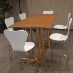 bistro comunitario isabela e banquetas jacobsen