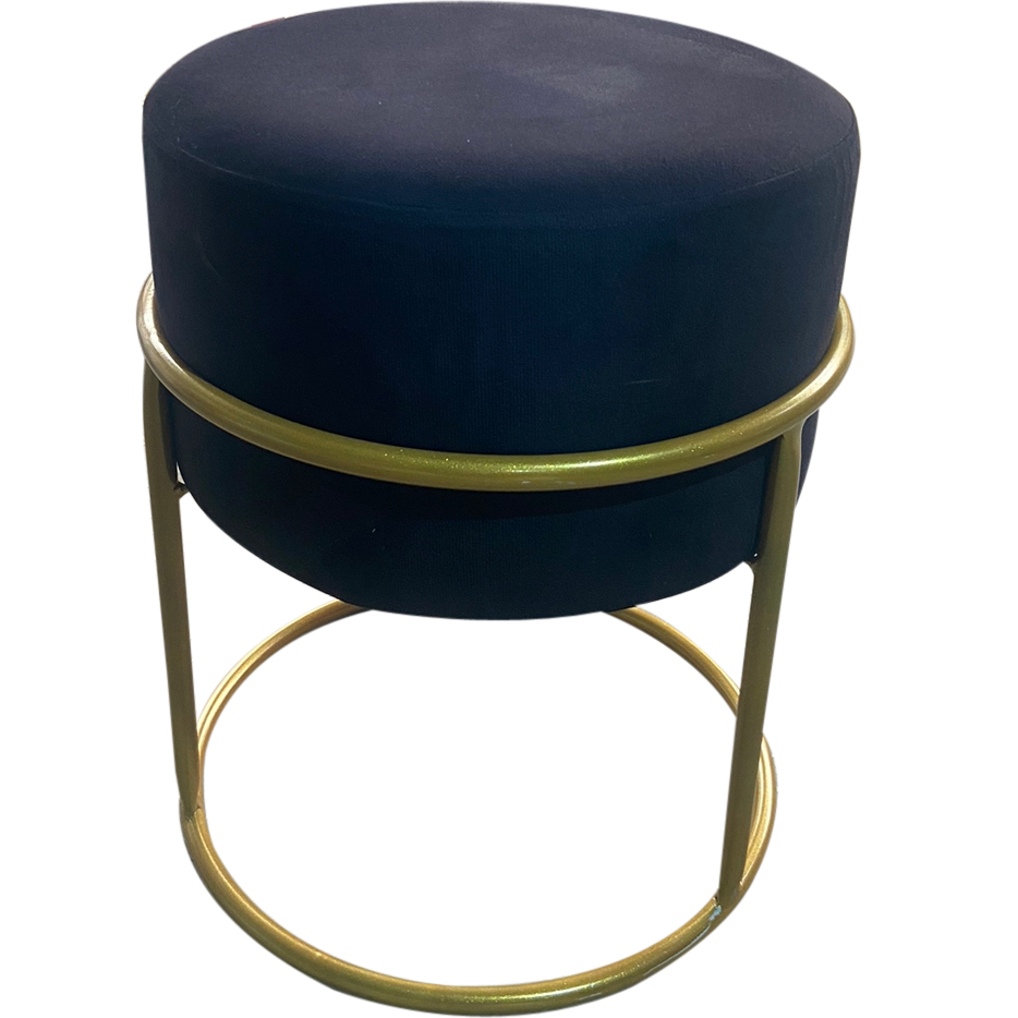puff van dourado com preto